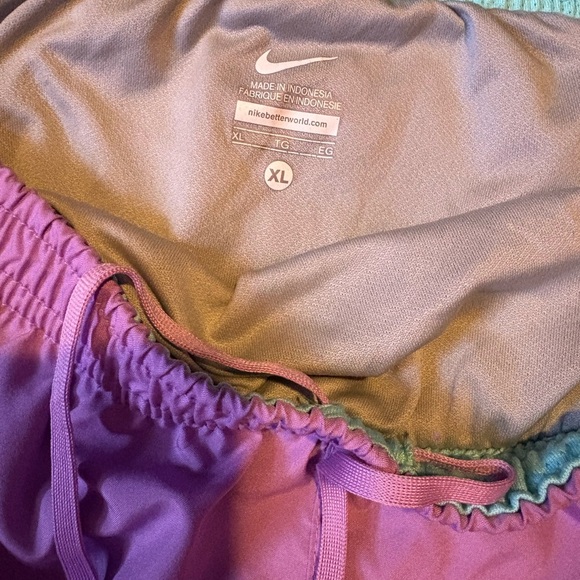 Nike Women’s Running Shorts XL Purple Pink Athletic Lightweight - Picture 2 of 7